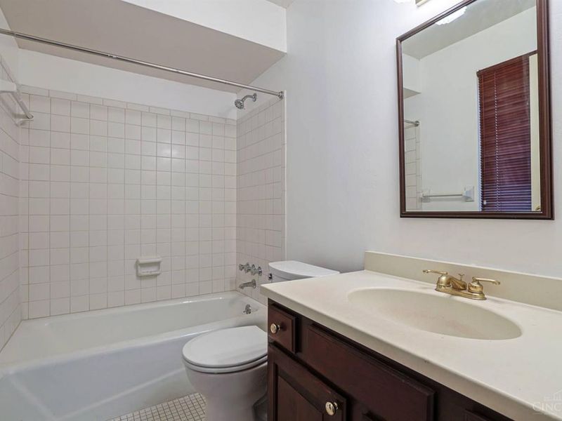 3809 Petosky Avenue, Unit 4, Mariemont, OH 45227 Photo 19