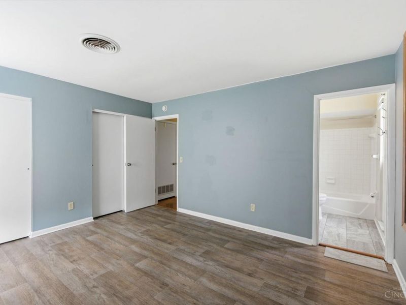 3825 Petoskey Avenue, Unit 31, Mariemont, OH 45227 Photo 15