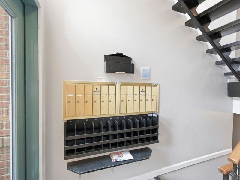 3825 Petoskey Avenue, Unit 31, Mariemont, OH 45227 Photo 23