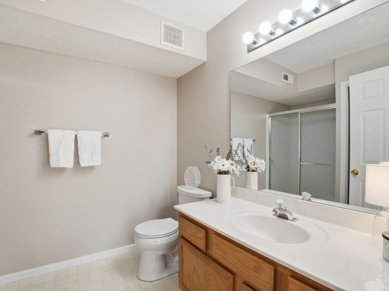 556 Aspen Glen Drive, Unit 802, Union Twp, OH 45244 Photo 23