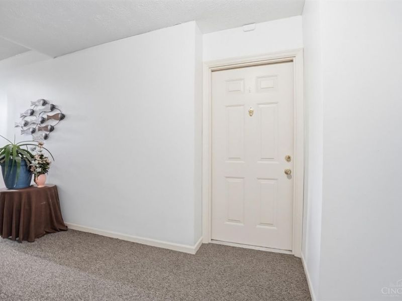 556 Aspen Glen Drive, Unit 802, Union Twp, OH 45244 Photo 5