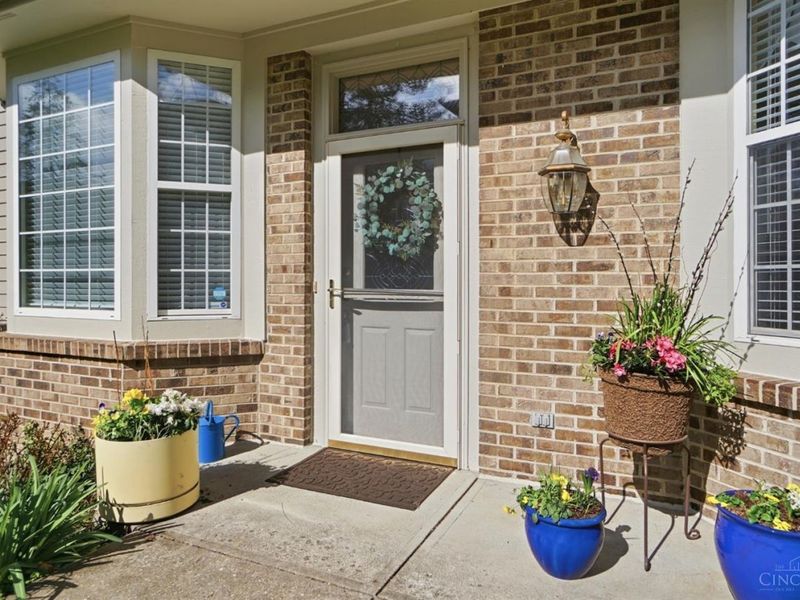 2469 Walnutview Court, Cincinnati, OH 45230 Photo 3