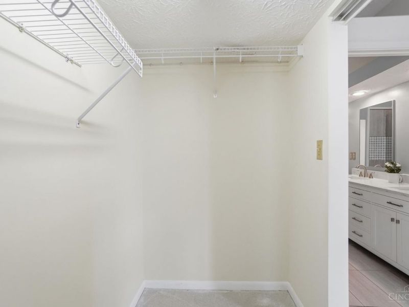 2469 Walnutview Court, Cincinnati, OH 45230 Photo 39