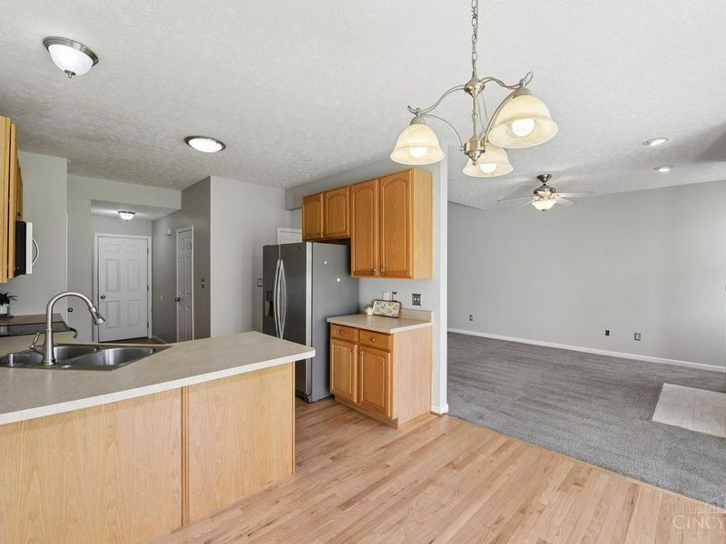 3855 Thorngate Drive, Mason, OH 45040 Photo 12