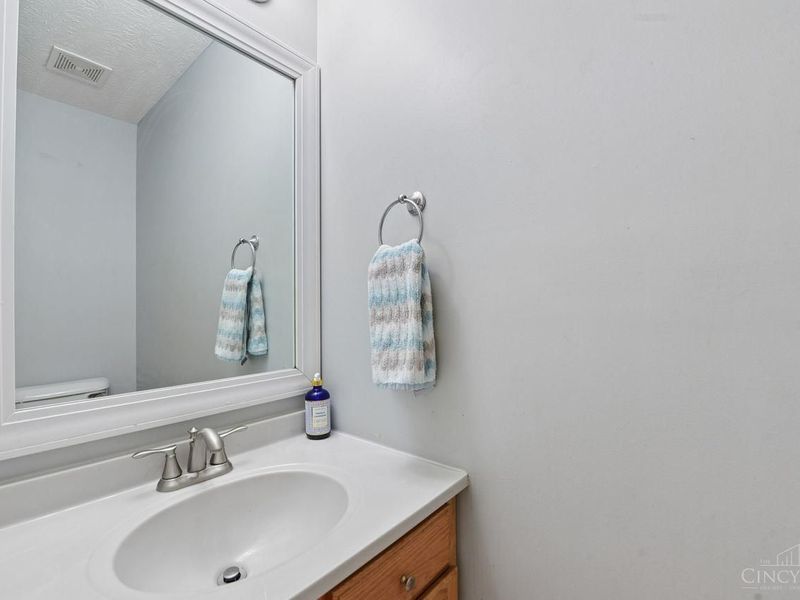 3855 Thorngate Drive, Mason, OH 45040 Photo 36