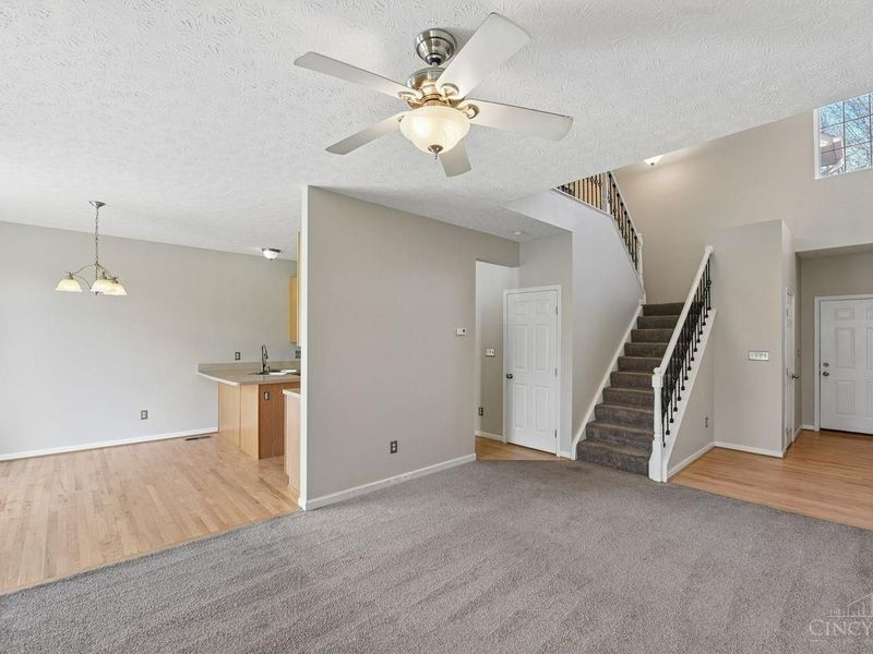 3855 Thorngate Drive, Mason, OH 45040 Photo 6