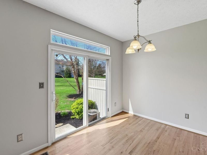 3855 Thorngate Drive, Mason, OH 45040 Photo 9