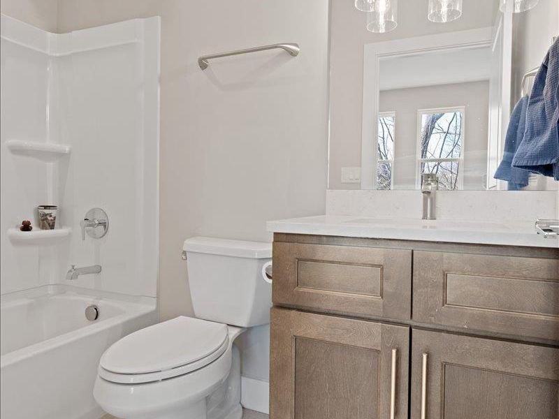 3906 Edwards Road, Unit B, Cincinnati, OH 45209 Photo 10