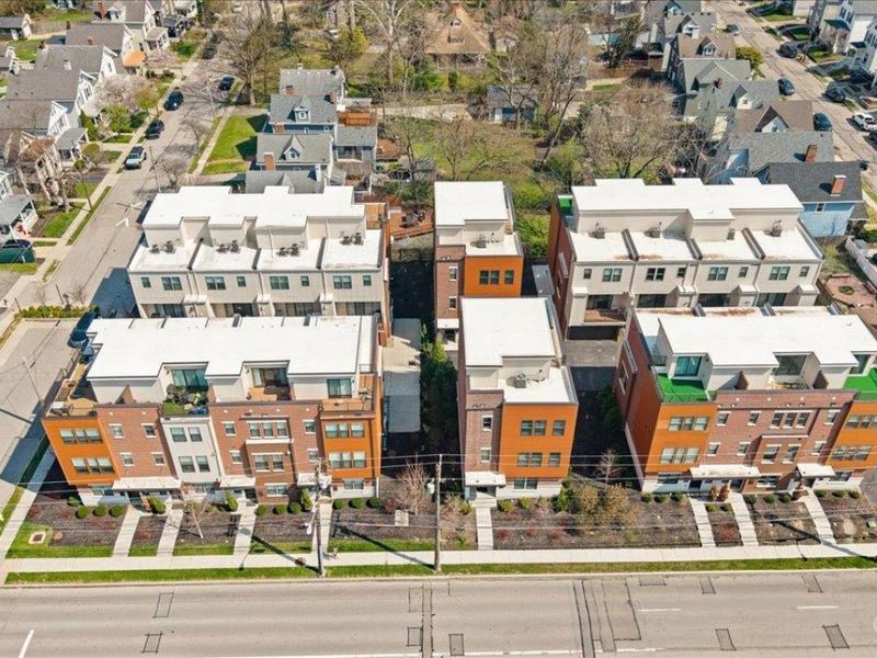 3906 Edwards Road, Unit B, Cincinnati, OH 45209 Photo 4