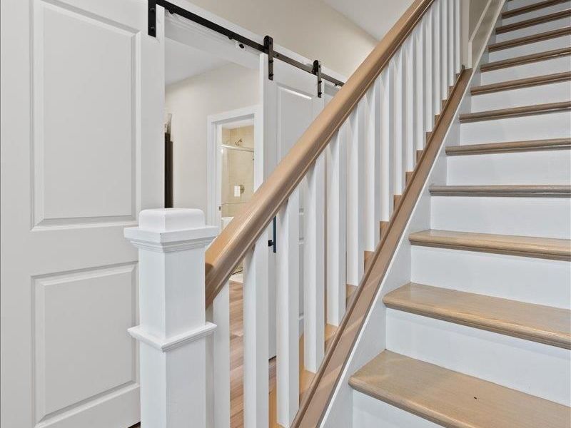 3906 Edwards Road, Unit B, Cincinnati, OH 45209 Photo 9