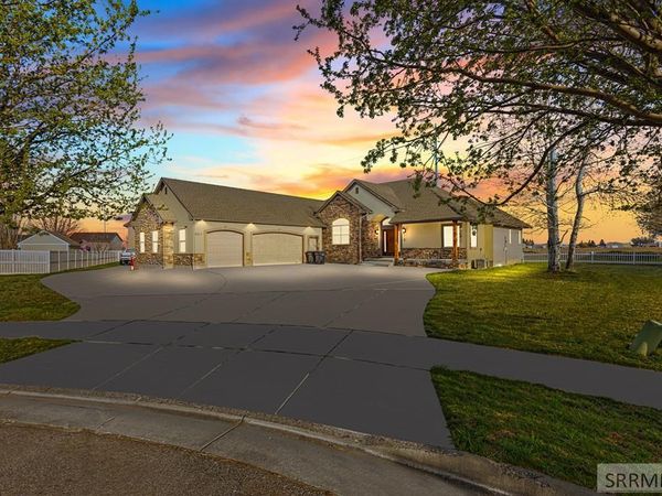 2917 Woodbridge Circle, IDAHO FALLS, ID 83401