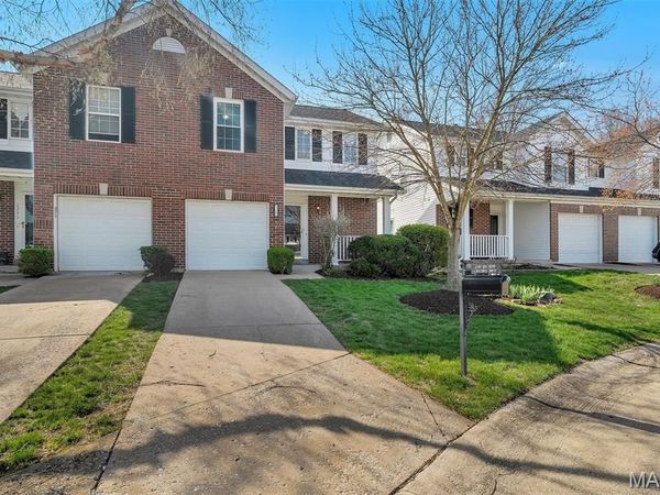 1249 Big Bend Crossing Drive, Manchester, MO 63088