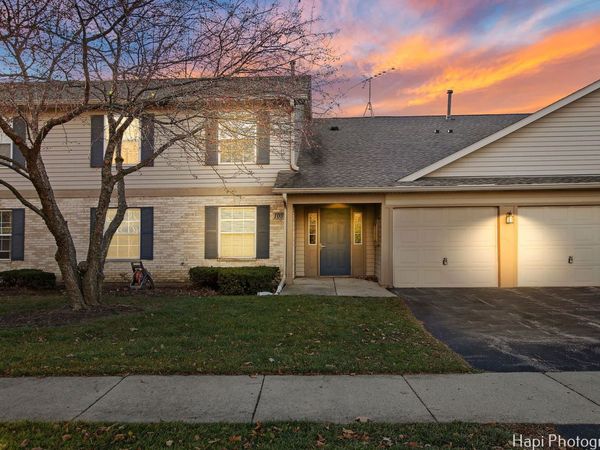 Unit 4, Round Lake Beach, IL 60073