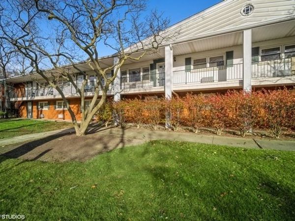 1337 1st Street , Unit 1337, Northbrook, IL 60062