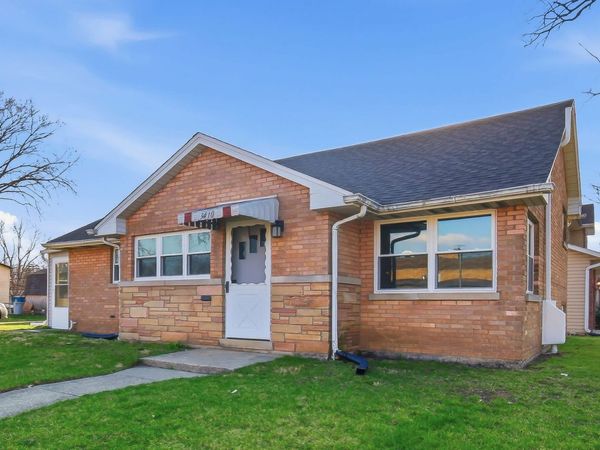 3410 Calwagner Street, Franklin Park, IL 60131