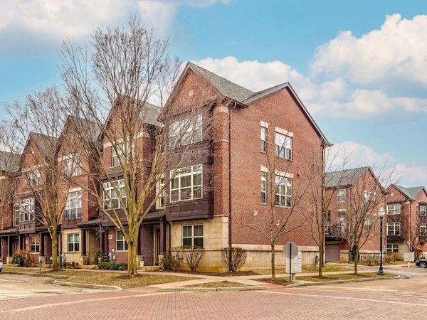 726 N Keystone Lane , Vernon Hills, IL 60061