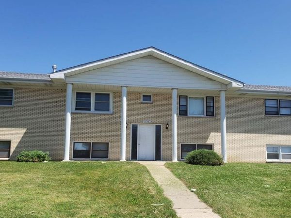 1320 E 38th Street , Unit 3, Davenport, IA 52807