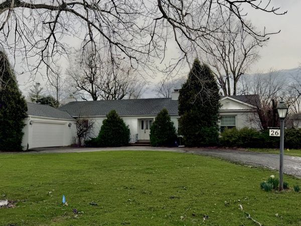 26 Windsor Drive, Oak Brook, IL 60523