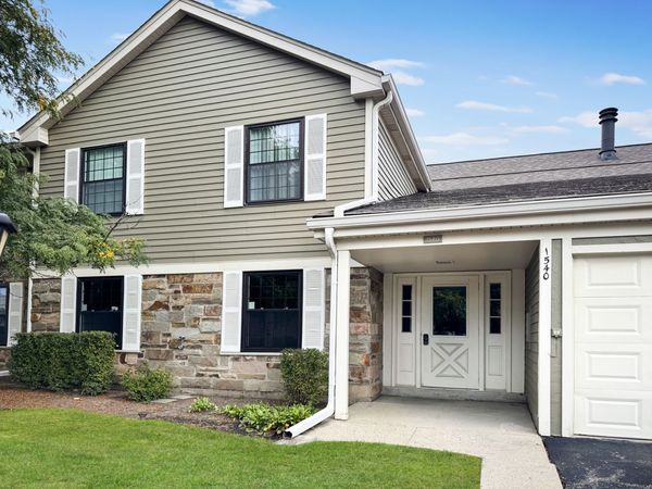 1540 Heather Court , Unit C1, Wheeling, IL 60090