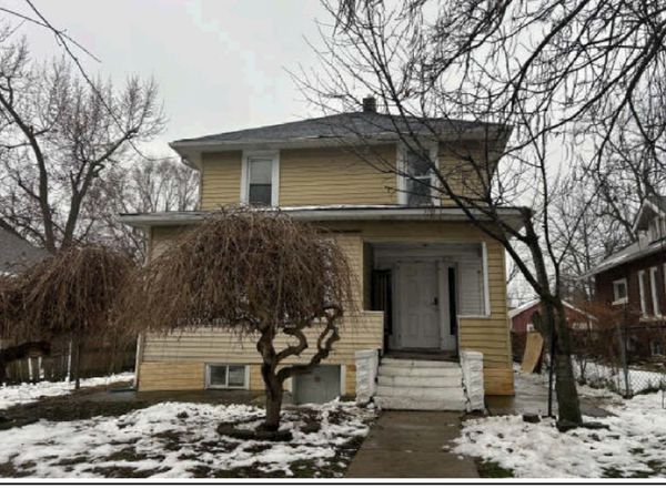 435 S Poplar Avenue , Kankakee, IL 60901