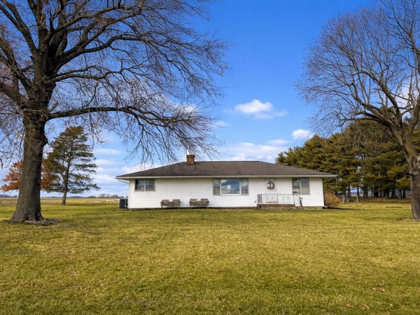 16353 2300 North Avenue, Walnut, IL 61376