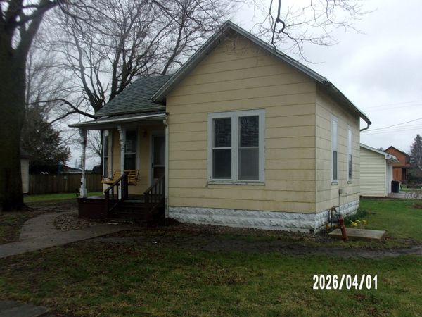 309 N Colfax Street , Crescent City, IL 60928