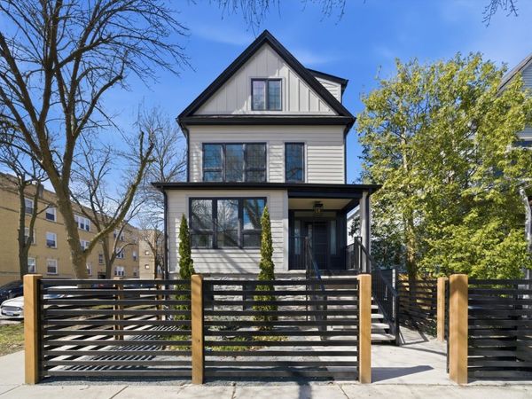 4500 N Saint Louis Avenue, Chicago, IL 60625