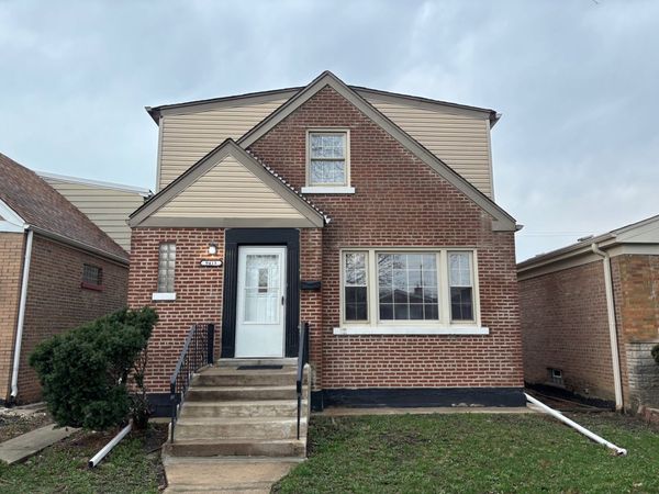 9415 S EMERALD Avenue, Chicago, IL 60620