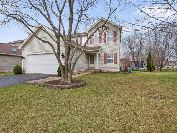 75 Woodland Park Circle , Gilberts, IL 60136