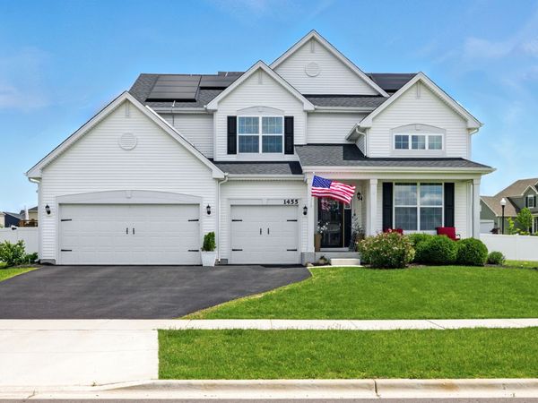 1455 Highbrook Avenue , Hampshire, IL 60140