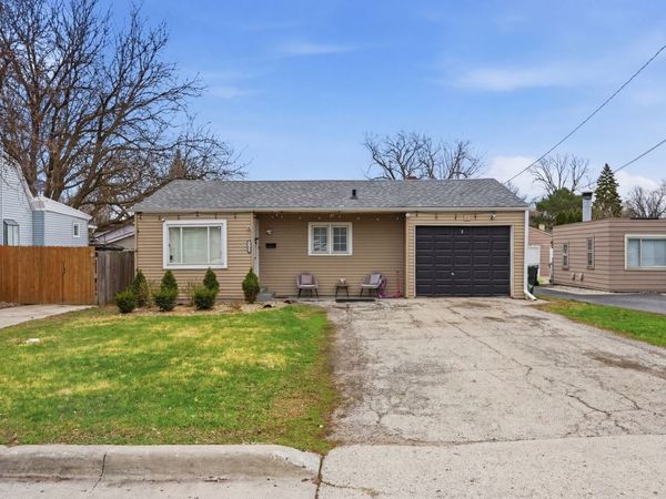 2713 Landen Drive , Melrose Park, IL 60164