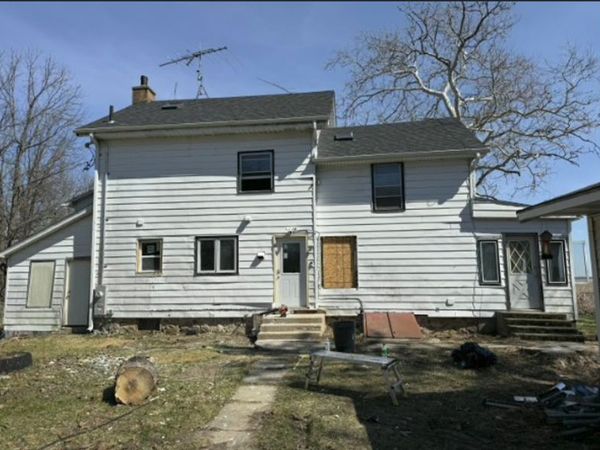 14860 Mill Road , Capron, IL 61012