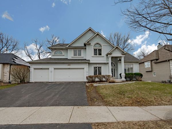 2805 Clara Avenue, Aurora, IL 60502