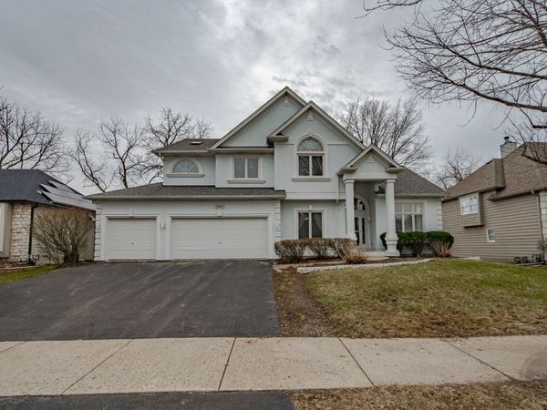 2805 Clara Avenue, Aurora, IL 60502