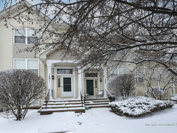 1493 Saint James Court , Gurnee, IL 60031