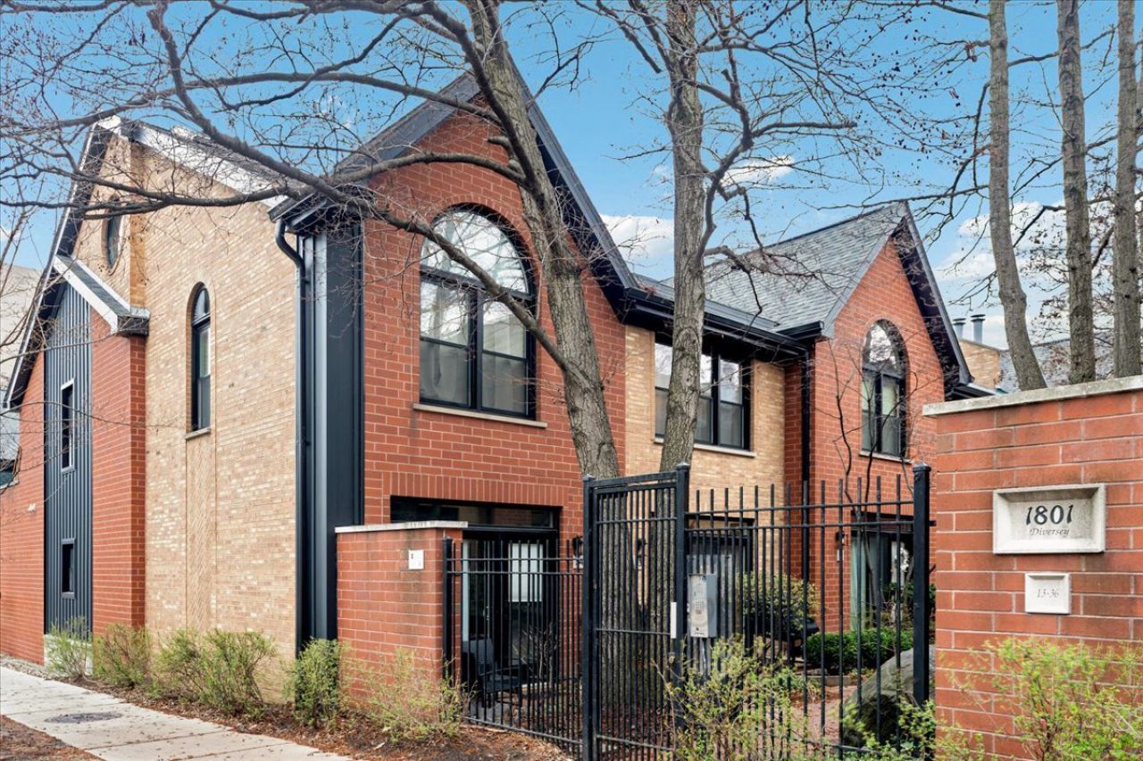 1801 W Diversey Parkway, Unit 23, Chicago, IL 60614 Main Photo