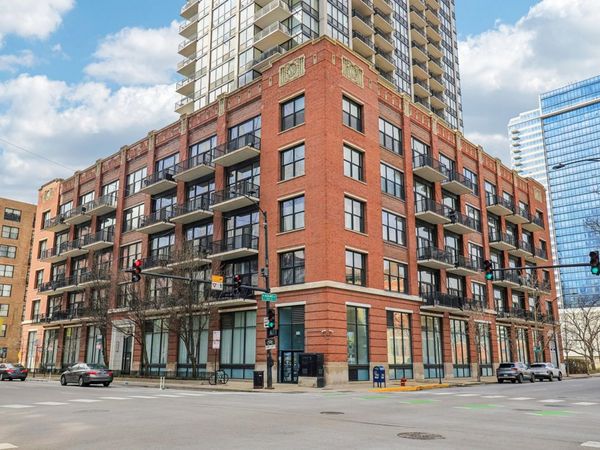 210 S DESPLAINES Street , Unit 304, Chicago, IL 60661