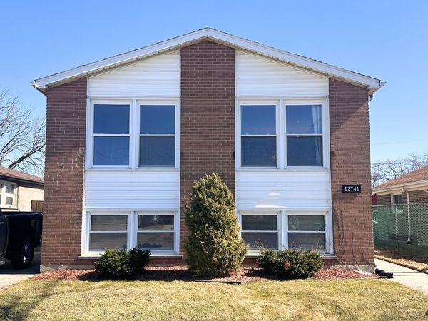 12741 S Manistee Avenue , Chicago, IL 60633