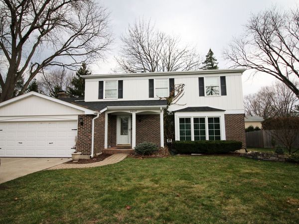 1017 Mayfair Drive , Libertyville, IL 60048