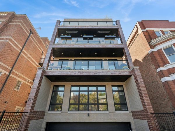 231 W Scott Street , Unit 2, Chicago, IL 60610