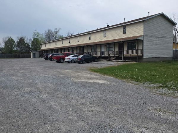 749 N Division Street, Duquoin, IL 62832