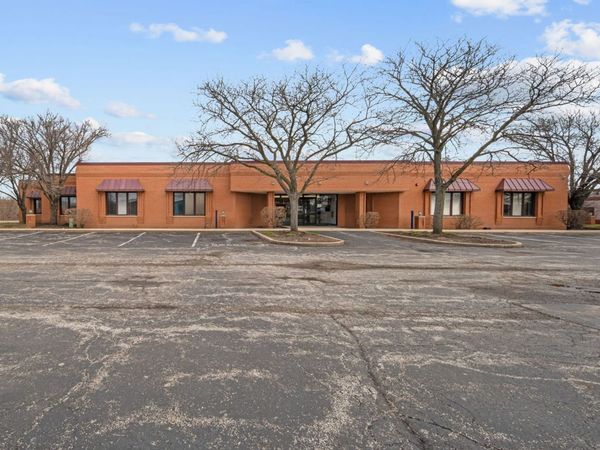 1477 Barclay Boulevard , Buffalo Grove, IL 60089