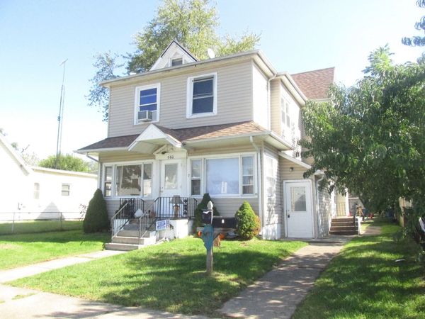 560 S 5th Avenue , Kankakee, IL 60901