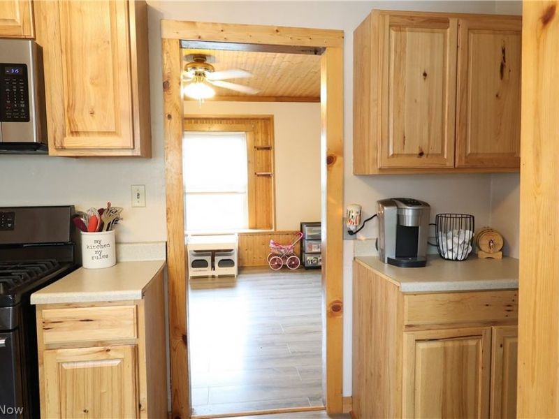 330 E Central Avenue , Ravenna, OH 44266 Photo 10