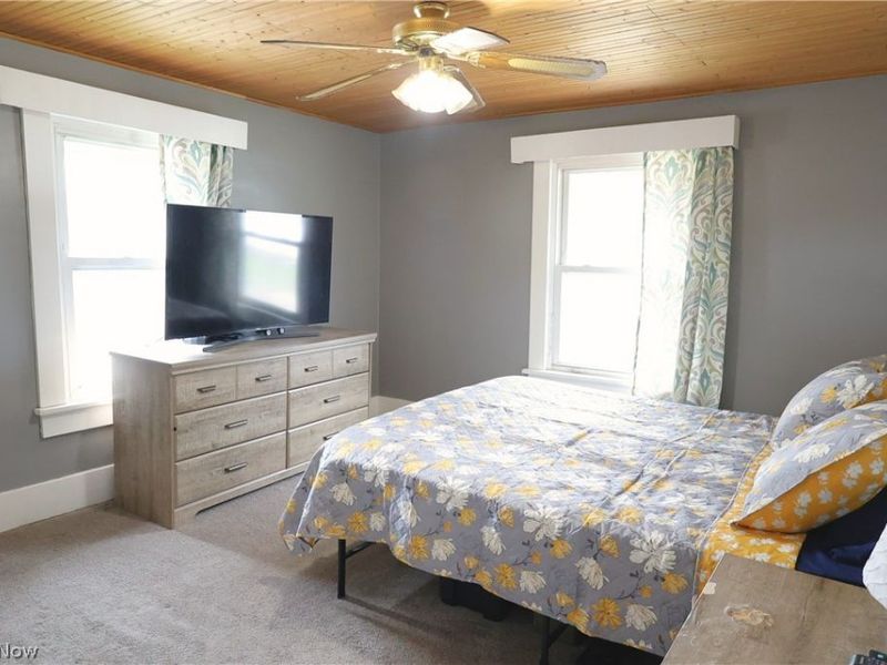 330 E Central Avenue , Ravenna, OH 44266 Photo 18