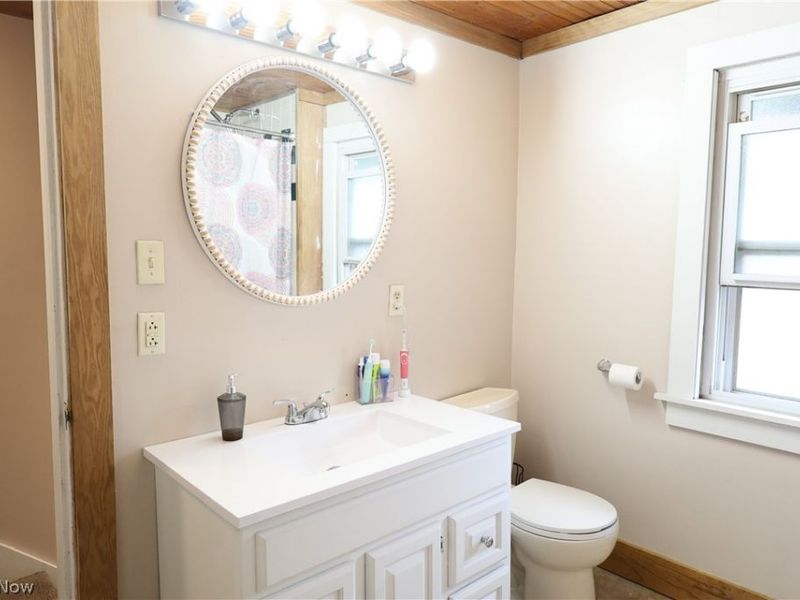 330 E Central Avenue , Ravenna, OH 44266 Photo 21