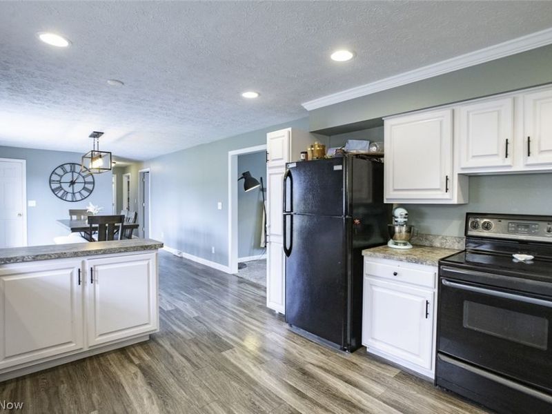 1852 Ridgewood Road , Wadsworth, OH 44281 Photo 12