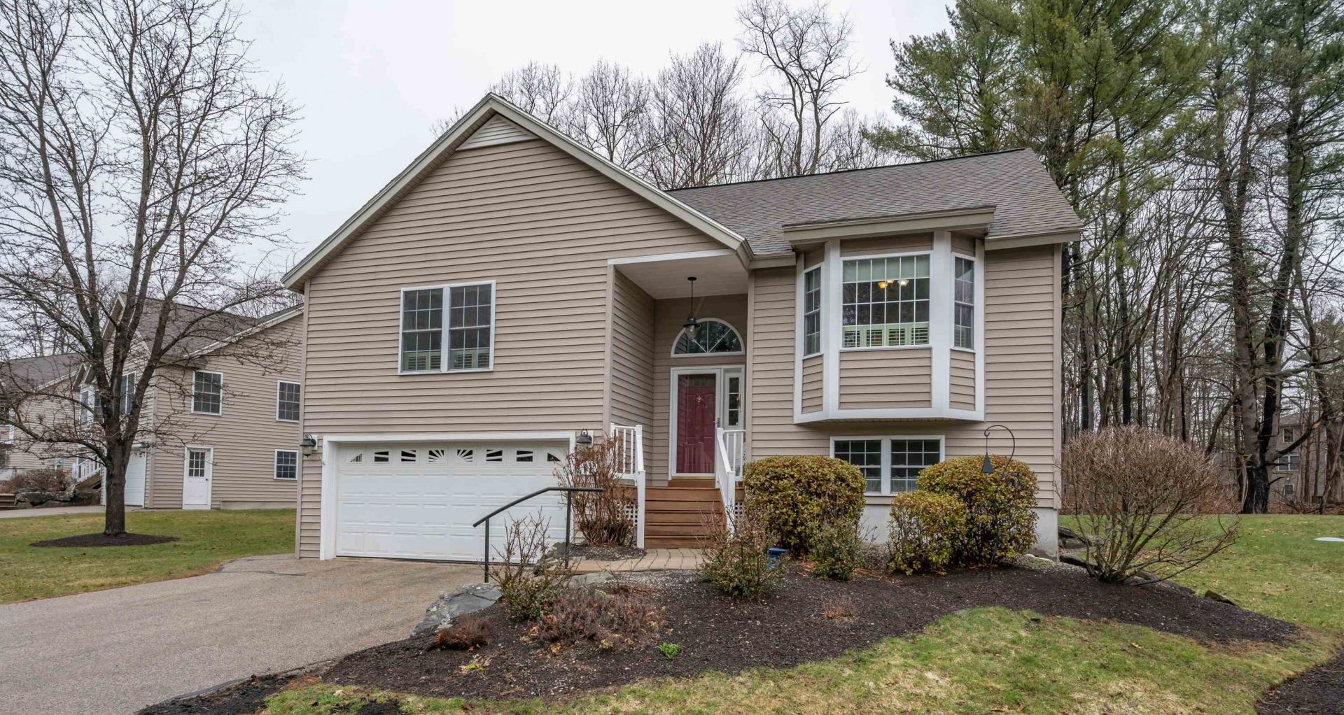 11 Blueberry Lane, East Kingston, NH 03827 Main Photo