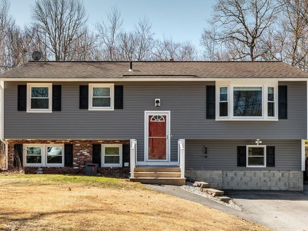 12 Westgate Road, Derry, NH 03038