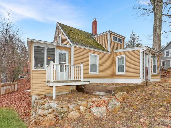 6 Milford Street, Amherst, NH 03031